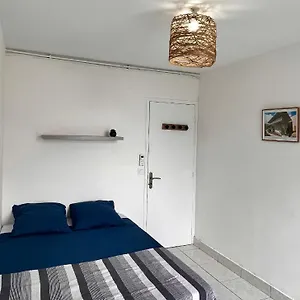  Séjour chez l'habitant L'escale, Dans Partage, Bedroom In Shared